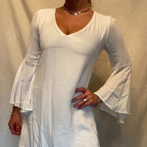 Lulus white long sleeve backless shift dress